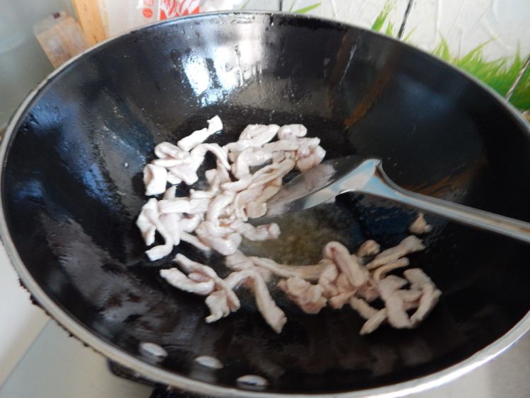 西红柿肉丝煮年糕步骤6