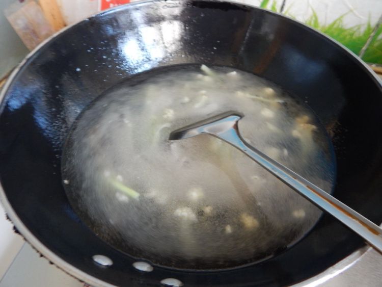 西红柿肉丝煮年糕步骤9