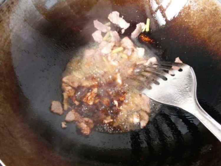 土豆胡萝卜炒肉步骤8