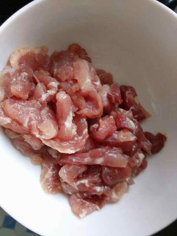 土豆胡萝卜炒肉步骤2