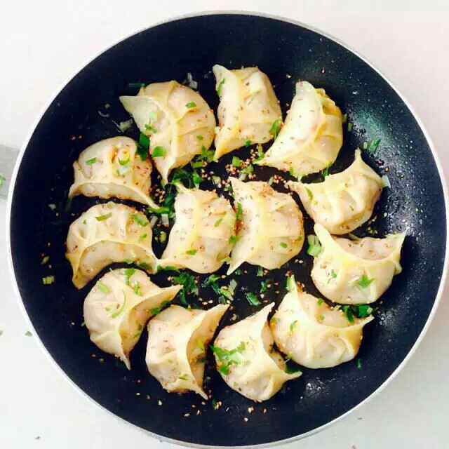胡萝卜猪肉生煎包步骤12