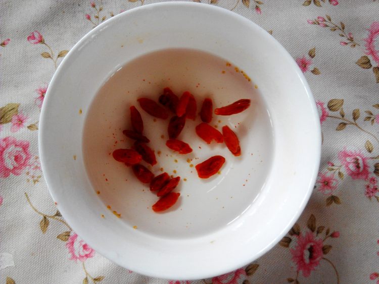 枸杞肉末蒸冬瓜步骤2