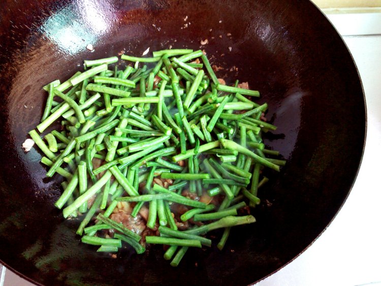 长豆肉丝炒面步骤9