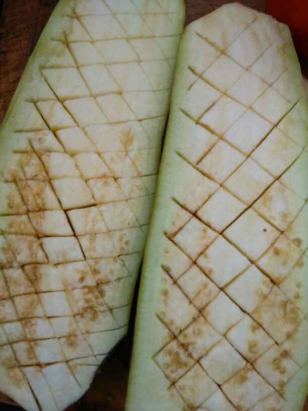酱香肉沫烤茄子步骤1