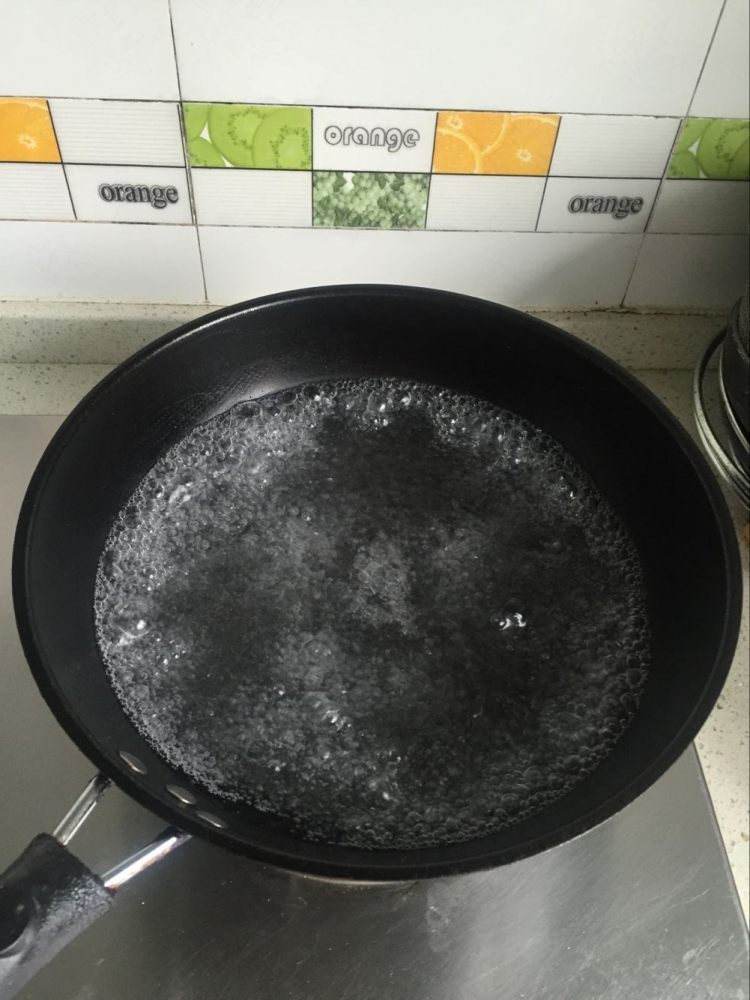 鱿鱼鲜肉芹菜汤饺步骤5