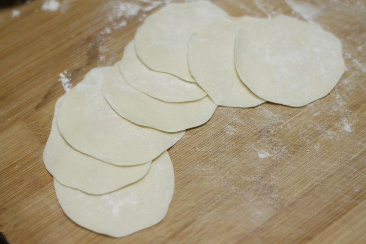 芹菜胡萝卜鲜肉饺子步骤12