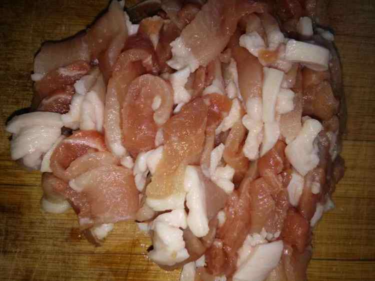 黄瓜西红柿炒鸡蛋肉步骤3