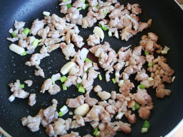 肉沫土豆茄子丁步骤4