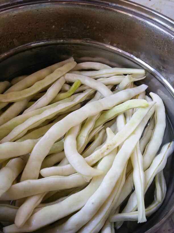 豆角肉馅包步骤1