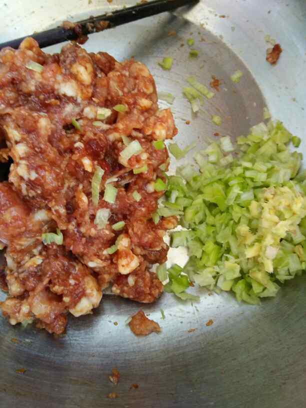 豆角肉馅包步骤6