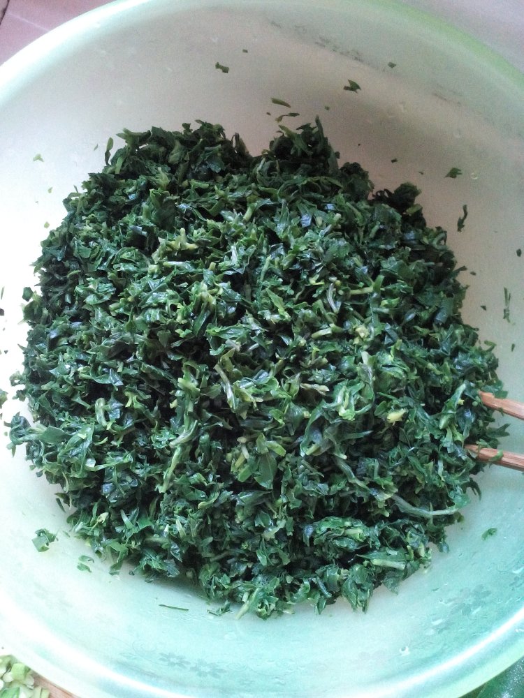 蚂蚱菜煎包步骤3