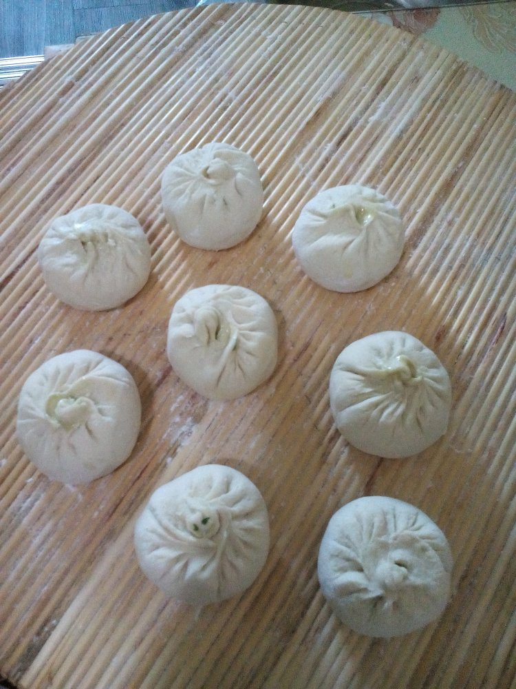 蚂蚱菜煎包步骤8