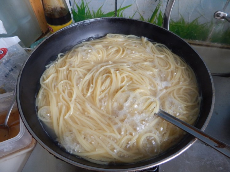 肉末茄子凉拌意面步骤4