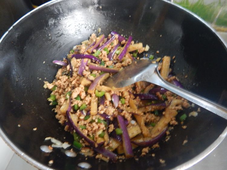 肉末茄子凉拌意面步骤16