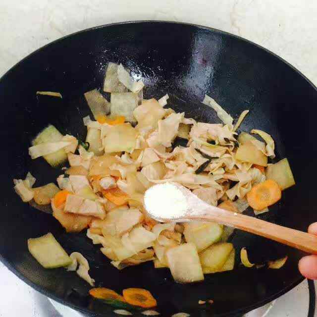小炒冬瓜肉片步骤9