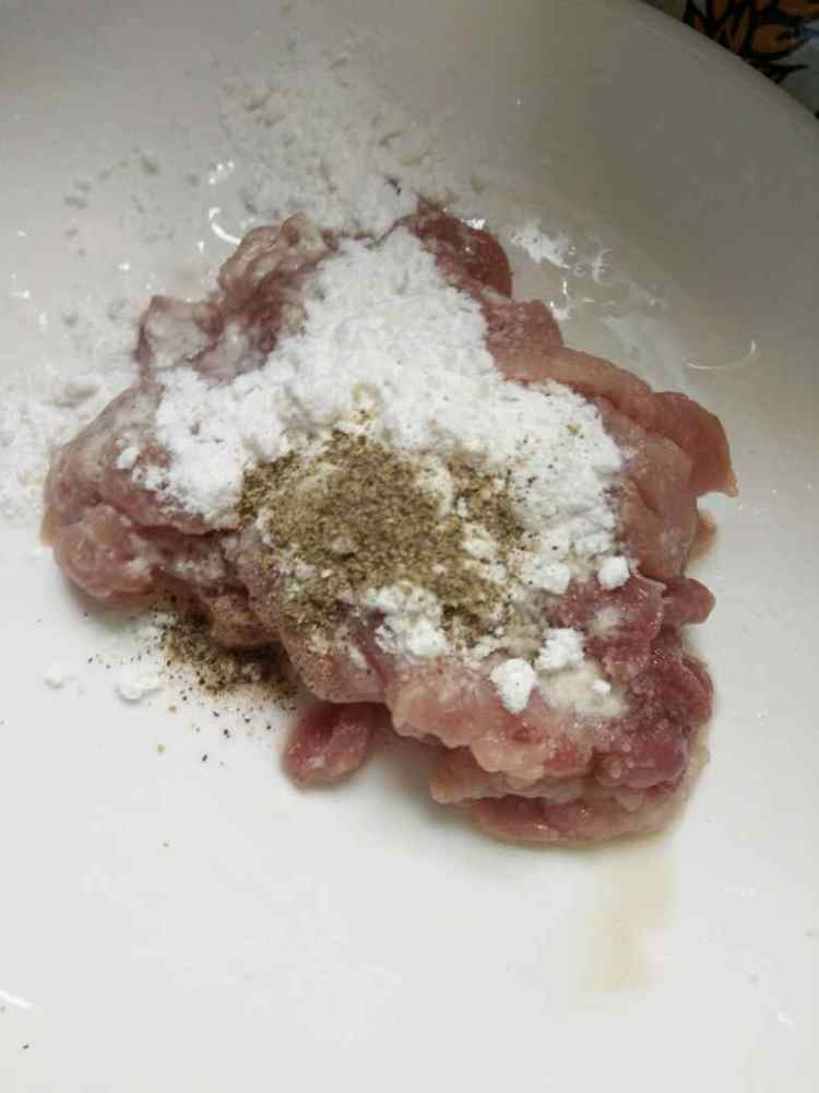 鱼香肉丝儿童版步骤1