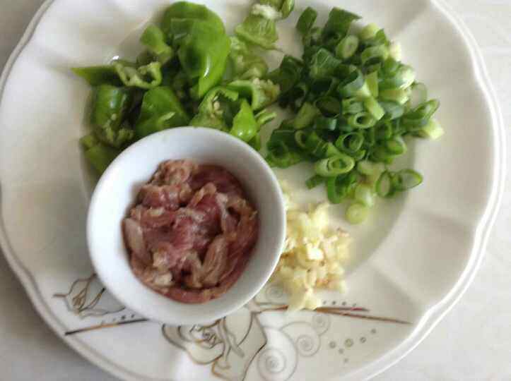 肉烧两样步骤1