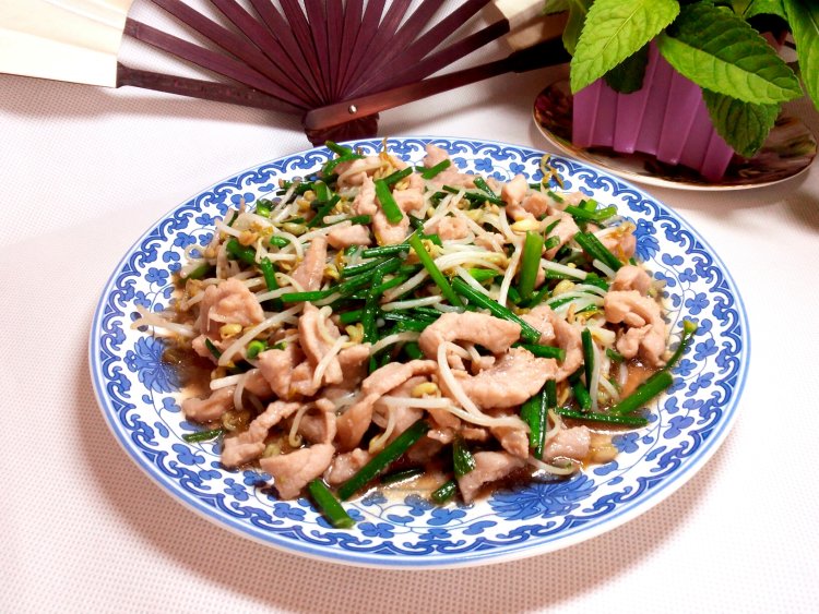 肉炒豆芽步骤8