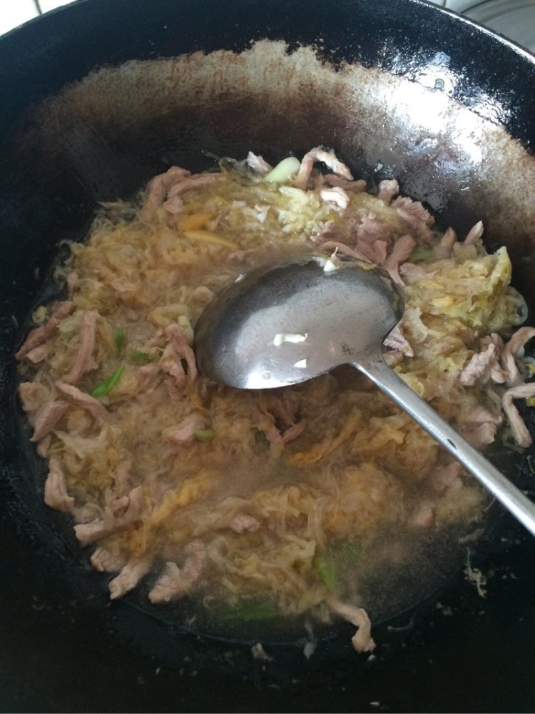 酸菜炖粉条步骤7