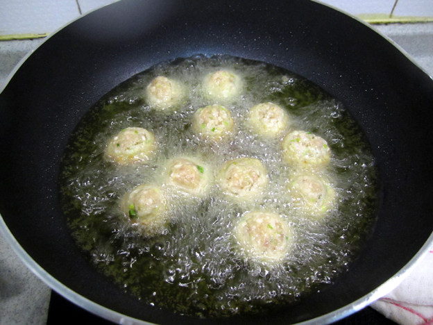 荸荠肉丸步骤9