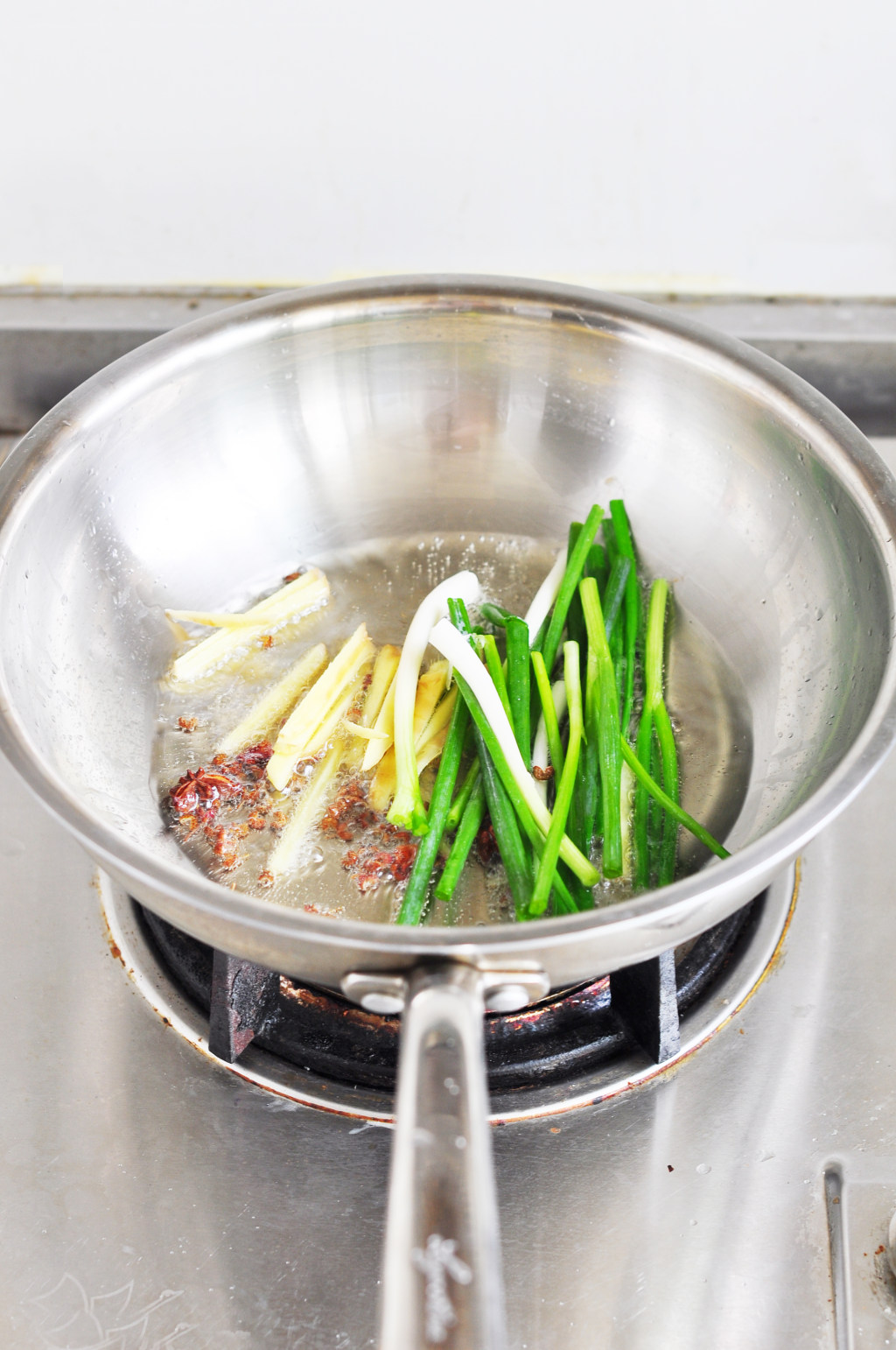 秘制蛋黄肉粽步骤2