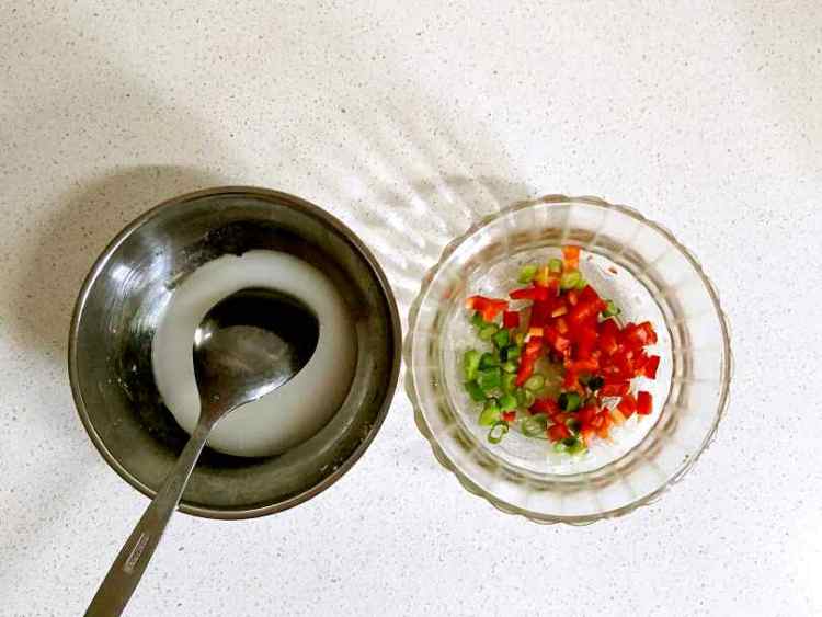 香菇肉末炖豆腐步骤8