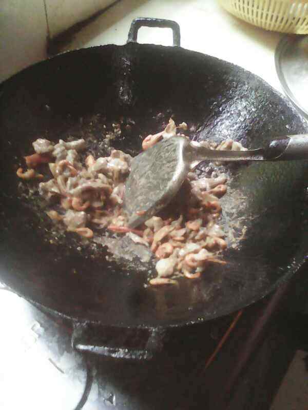 辣椒肉炒虾#新鲜从这步骤1