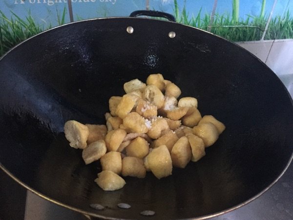 油豆腐炒肉片步骤5
