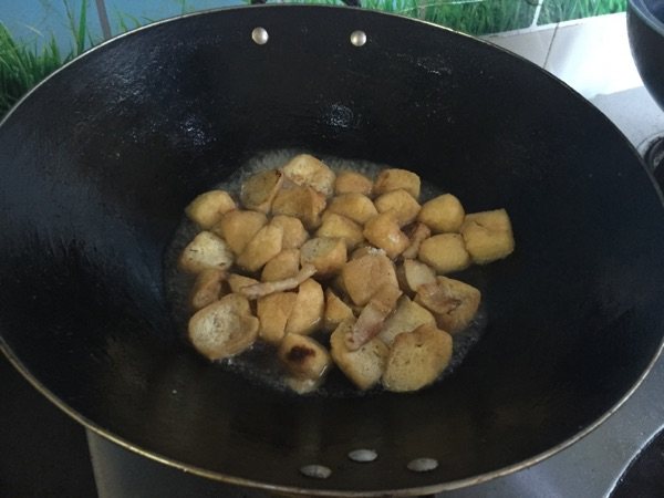油豆腐炒肉片步骤8
