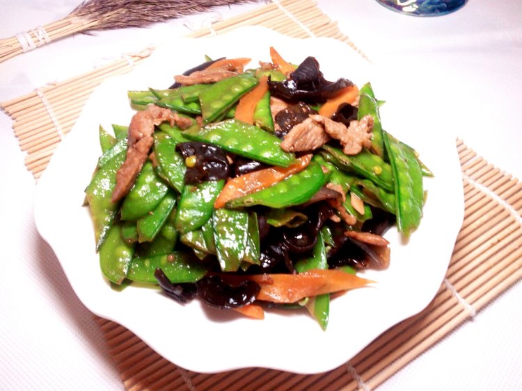 荷兰豆木耳炒肉步骤9
