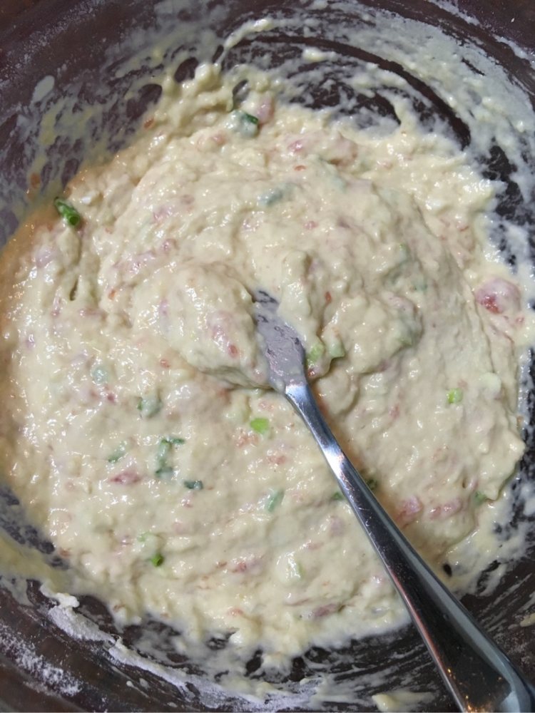 香䓤肉末煎蛋饼步骤2