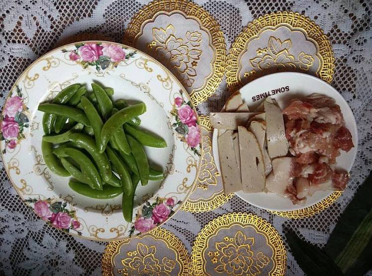 肉糕瘦肉炒甜豆步骤1