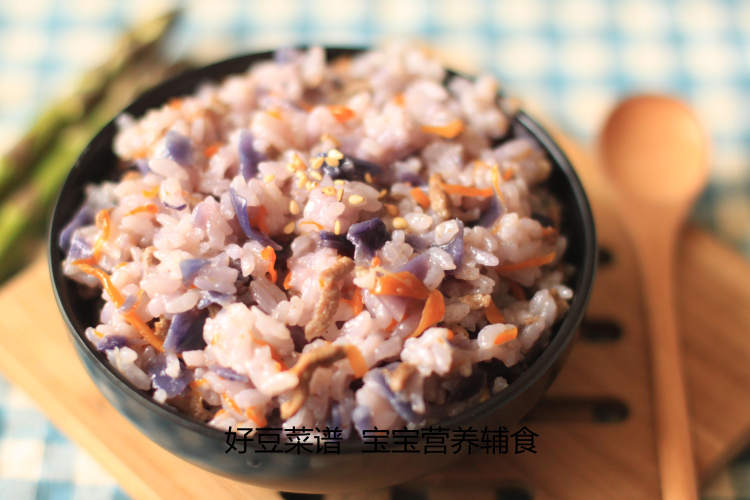 杂蔬肉丝焖饭步骤7