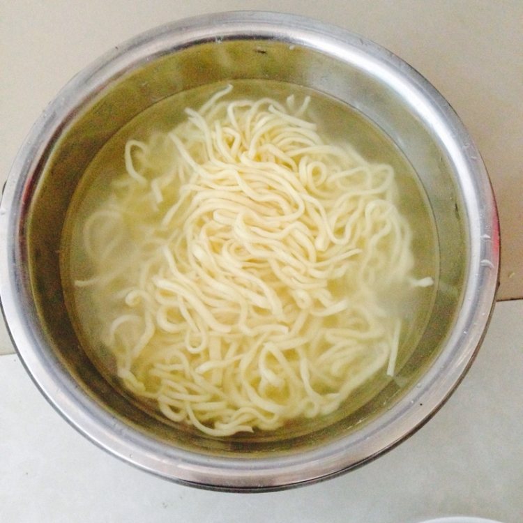 酱香肉丝炒面步骤12
