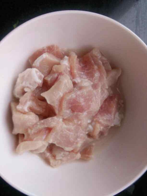 洋葱炒肉#多效护理一步骤1