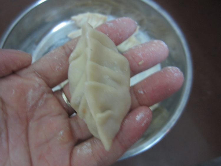 韭菜肉饺子步骤7