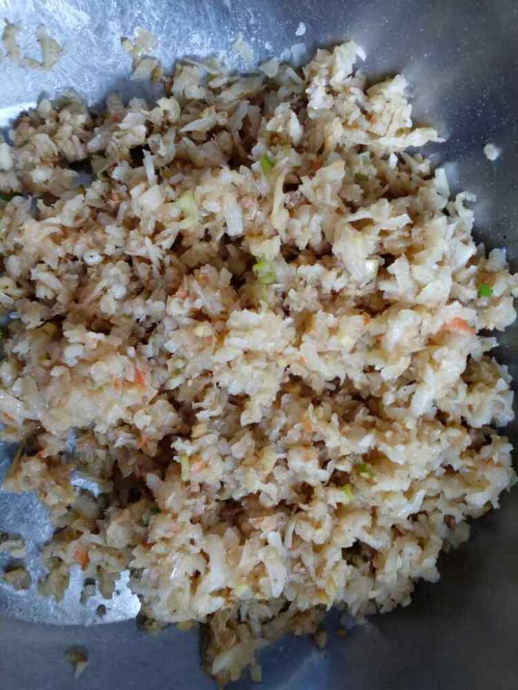 萝卜肉馅大蒸饺步骤2