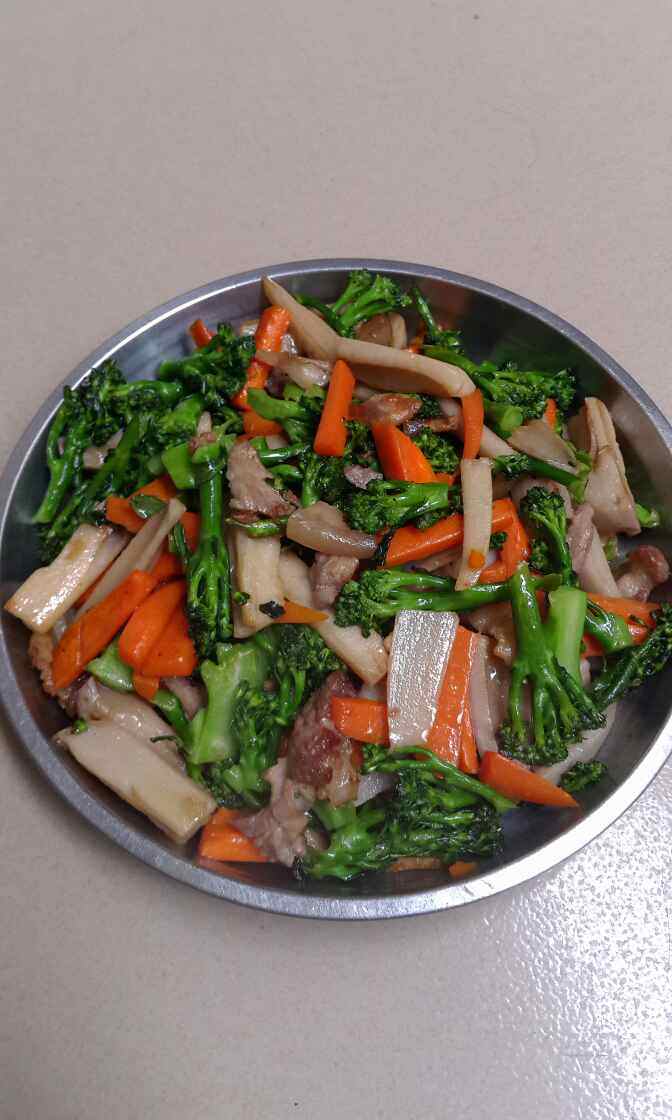 什锦蔬菜炒肉步骤11