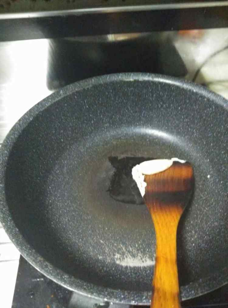 香菇胡萝卜肉末炒饭步骤5