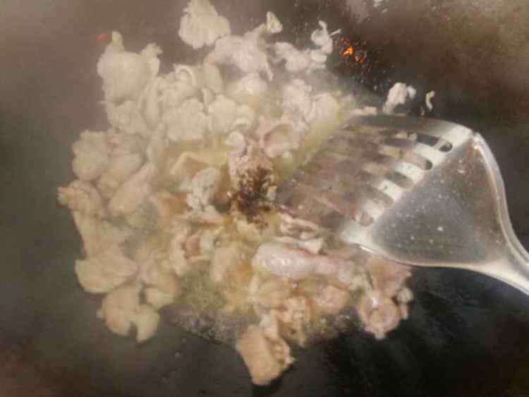 大葱孜然炒肉片步骤3