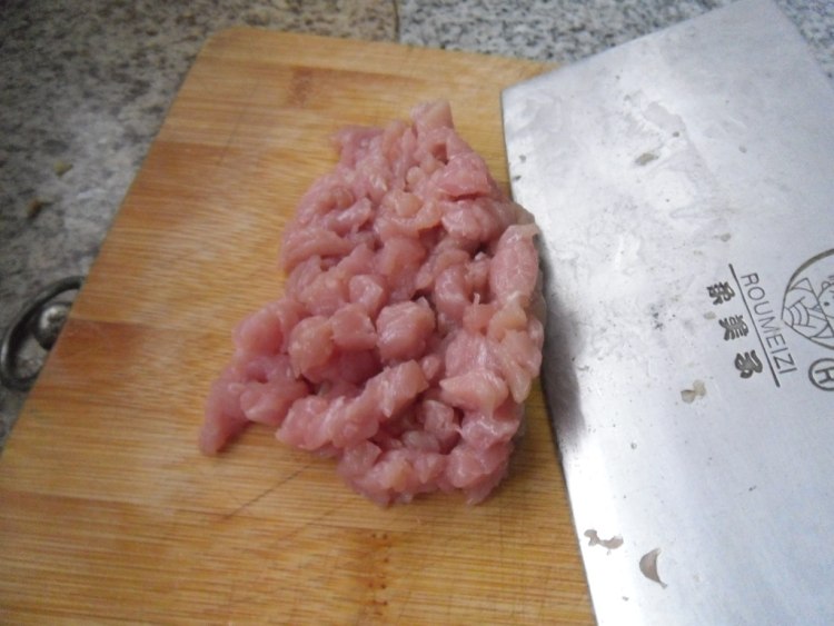 肉末土豆丁步骤2