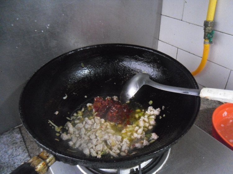 肉末土豆丁步骤8