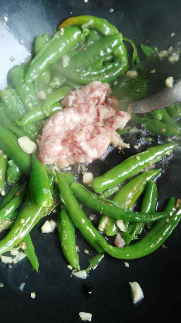 肉末煎辣椒步骤8