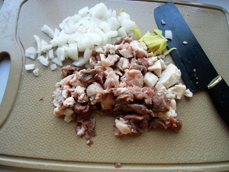 韭菜木耳羊肉饺子步骤5