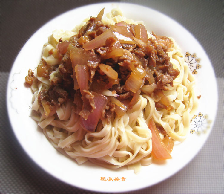 洋葱打卤面步骤7