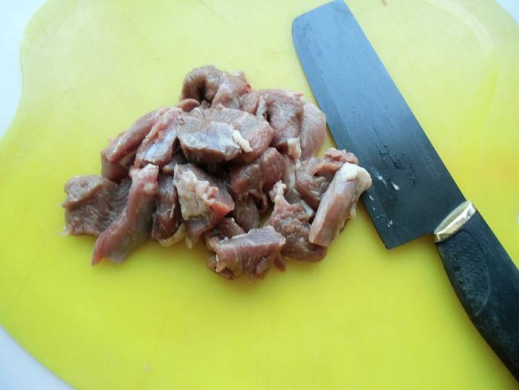皮牙子羊肉包子步骤3