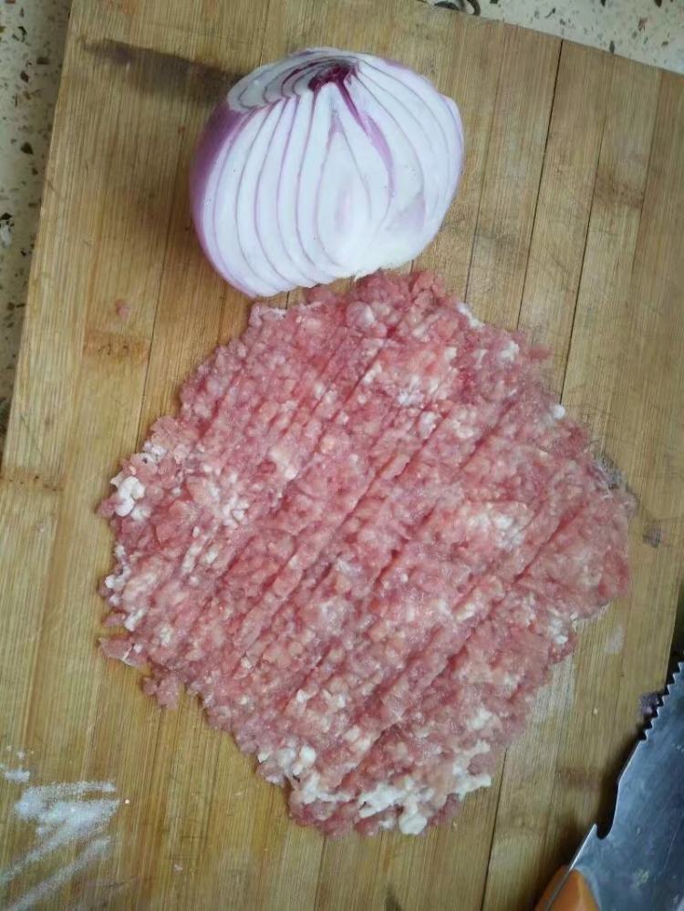 #盛夏餐桌#羊肉煎包步骤3