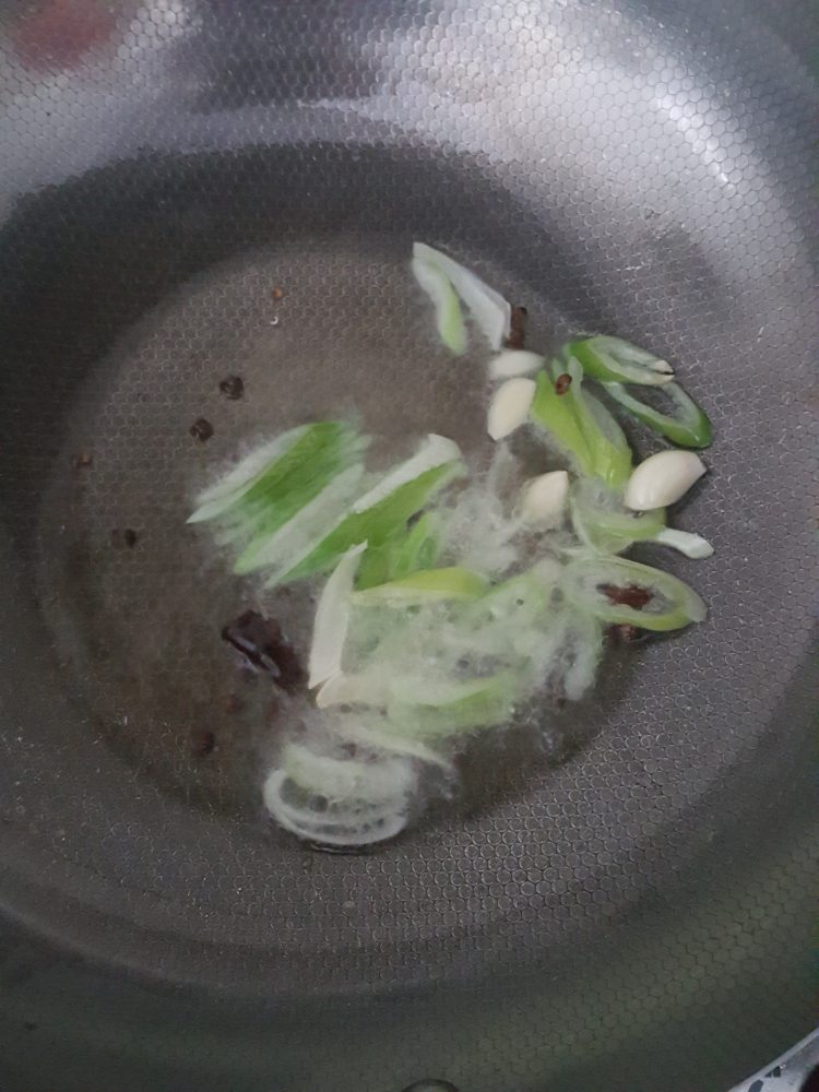 羊肉炖豆腐步骤3