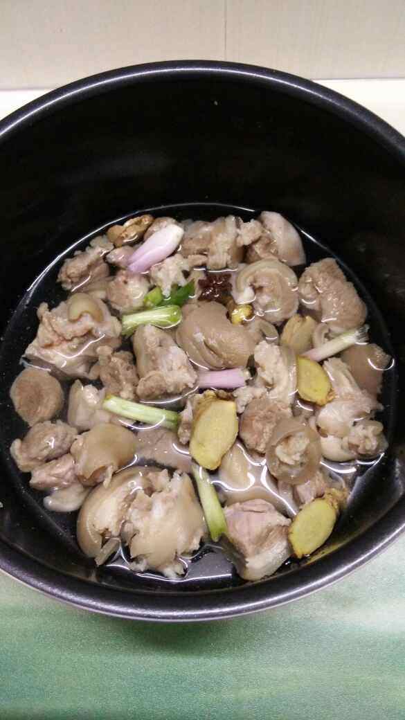 羊肉白萝卜汤步骤3