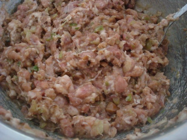 煎羊肉烧麦步骤3